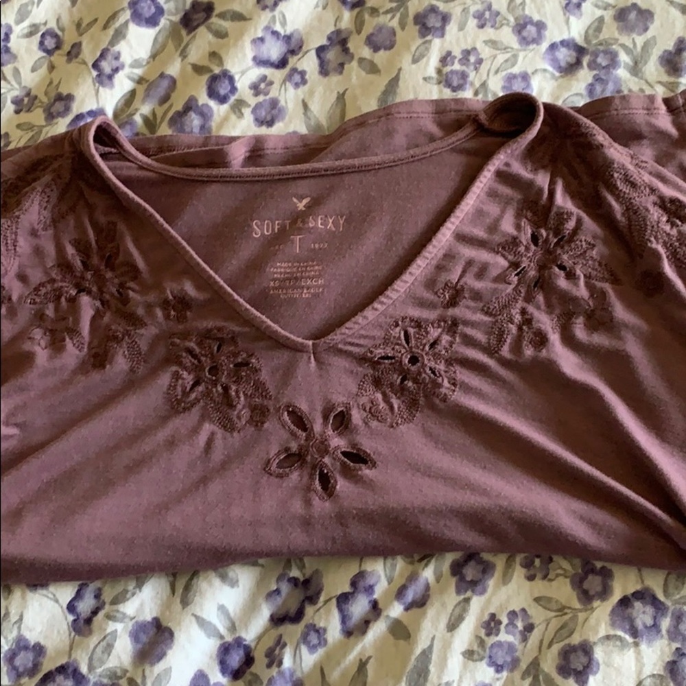 American Eagle short sleeve shirt